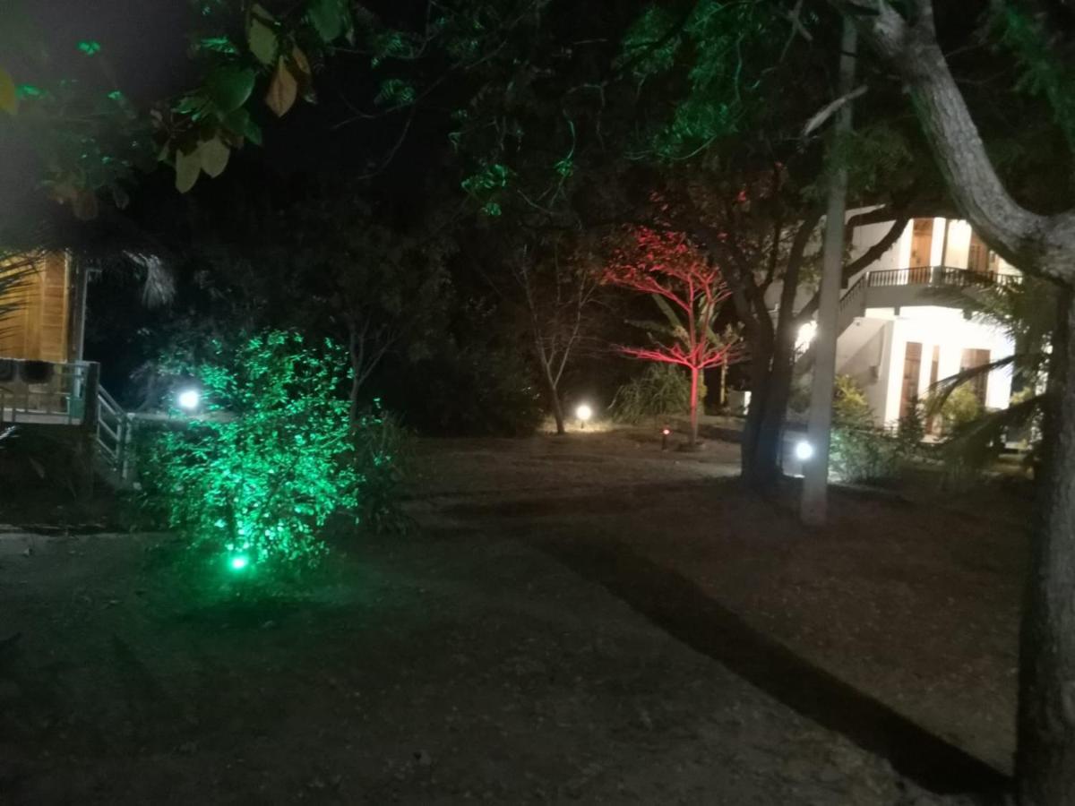 Rock Pool Residence แทนกาลเล ภายนอก รูปภาพ